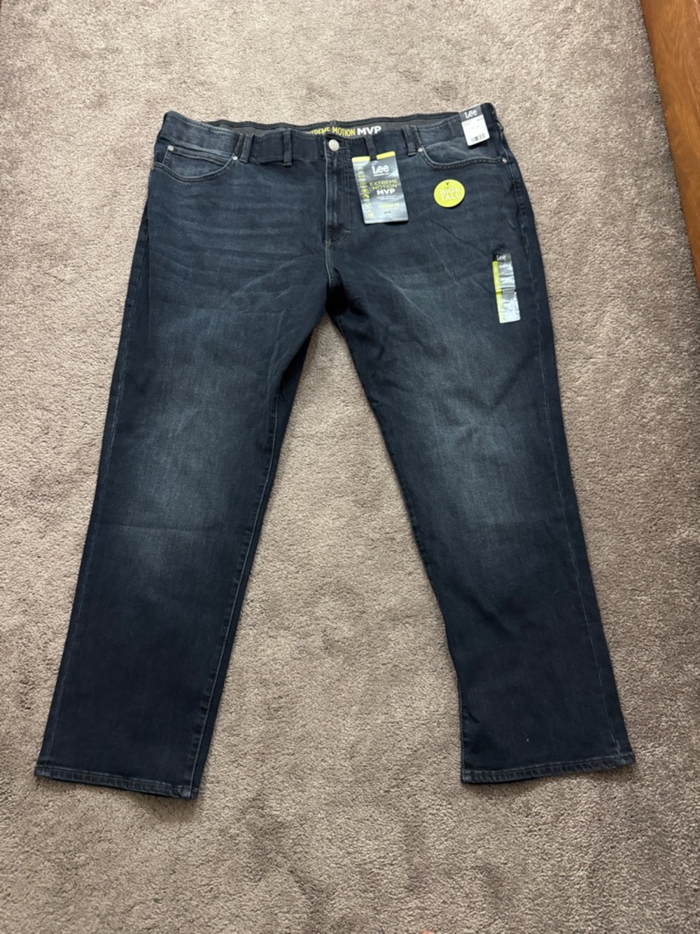 Lee Extreme Motion MVP Jeans SIZE 50x32 Straight Fit Tapered Leg Denim